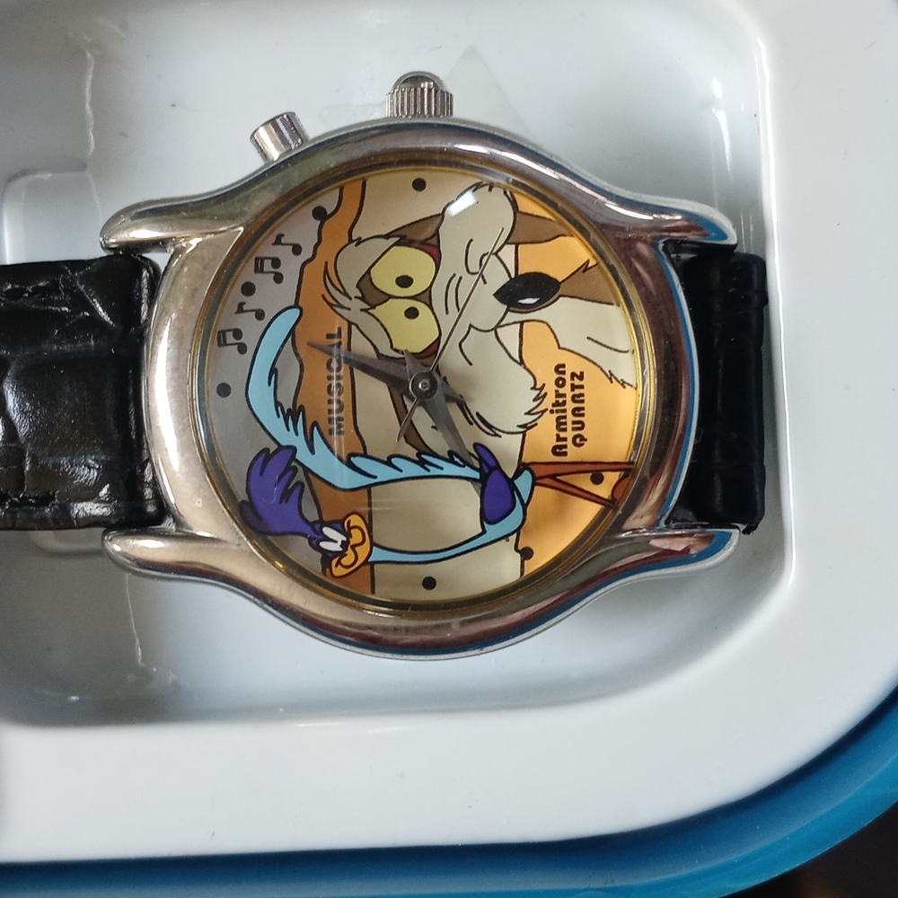 Vintage Looney Tunes Armitron Musical Watch Coyote and Road Runner